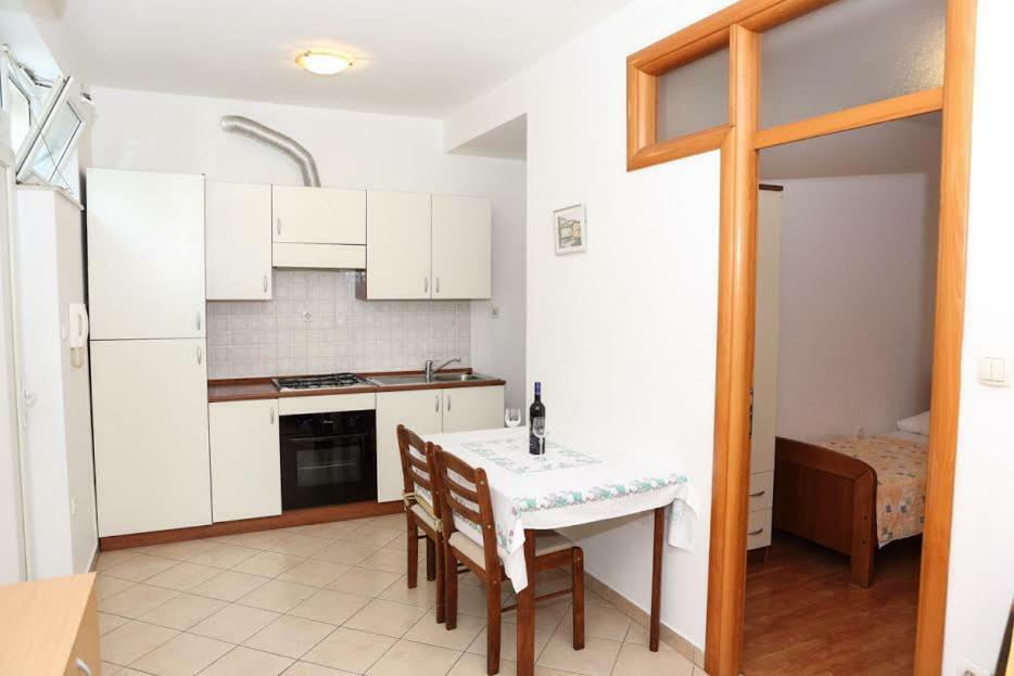 Apartmani Apollo Split Exteriör bild